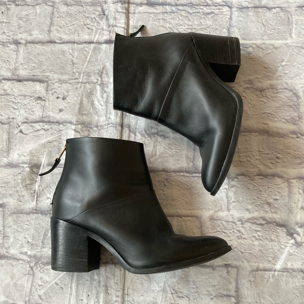 Nisolo Leather Heeled Booties
